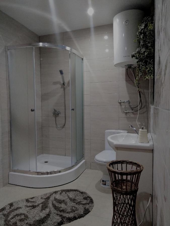 Apartmany Fantagiro Kaluža Dış mekan fotoğraf